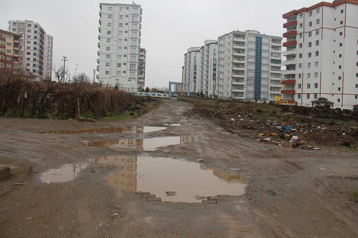 Diyarbakır 500 Evler sakinleri: Mahallemizin en önemli sorunu yolların çukurlu olmasıdır